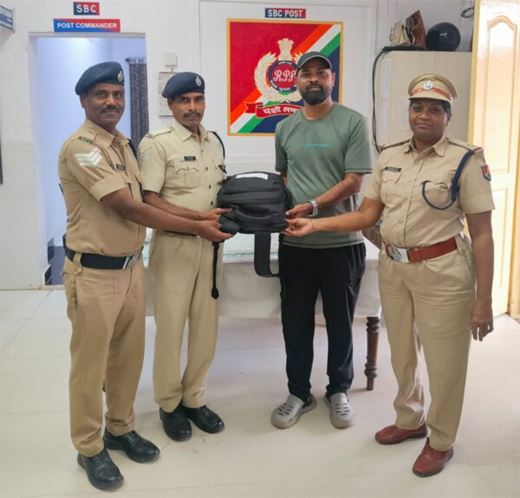 Lakhs worth bag recovered